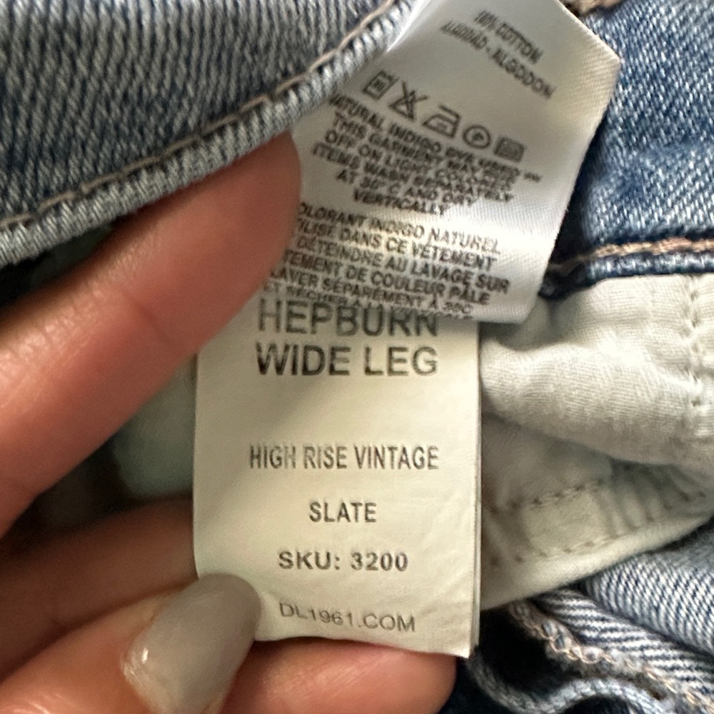 DL1961 Anthropologie Hepburn Ultra High-Rise Distressed Wide Leg Jeans Size 28 - Picture 15 of 16